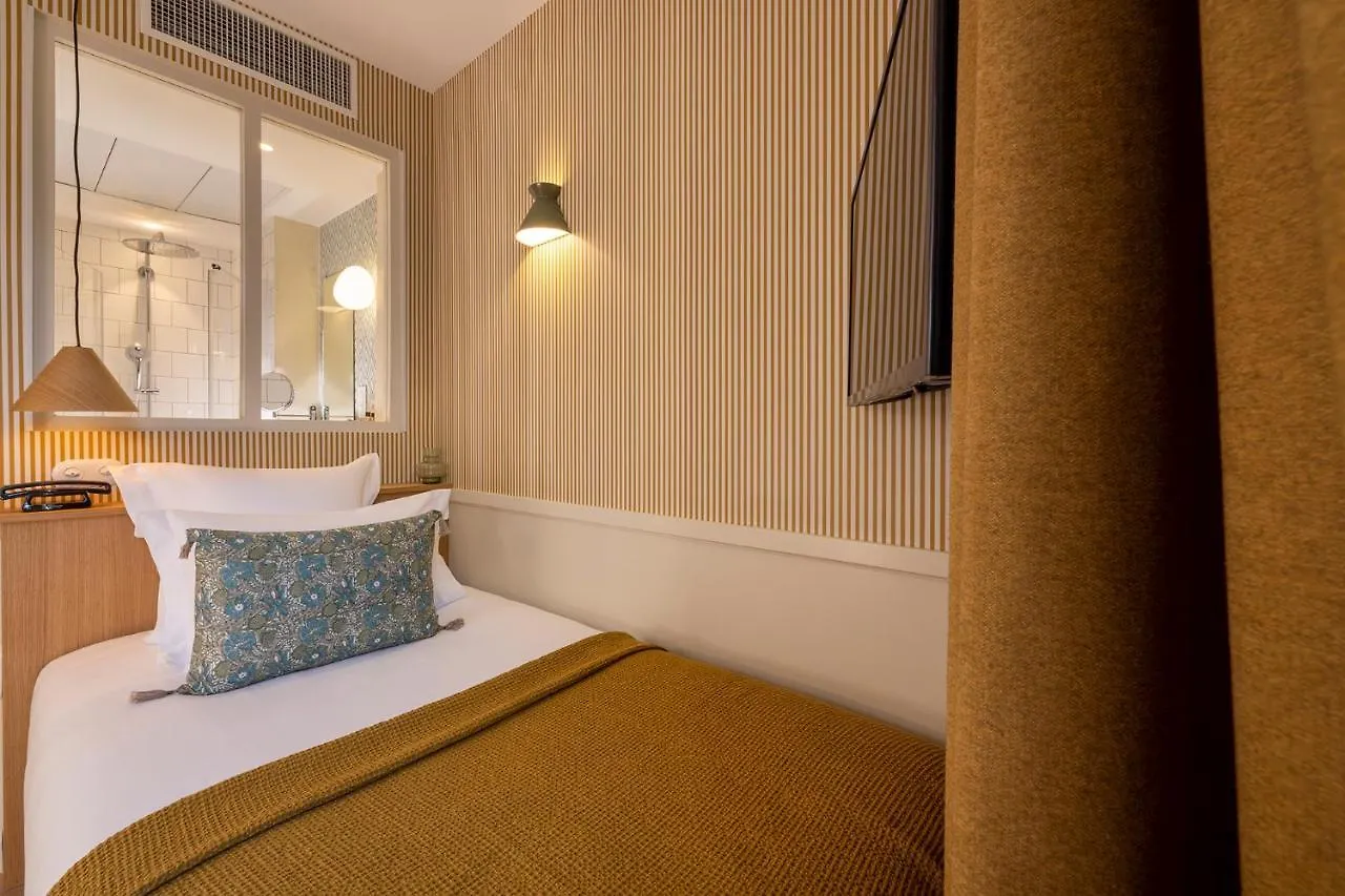 Le Petit Oberkampf Hotel & Spa París 4*,
