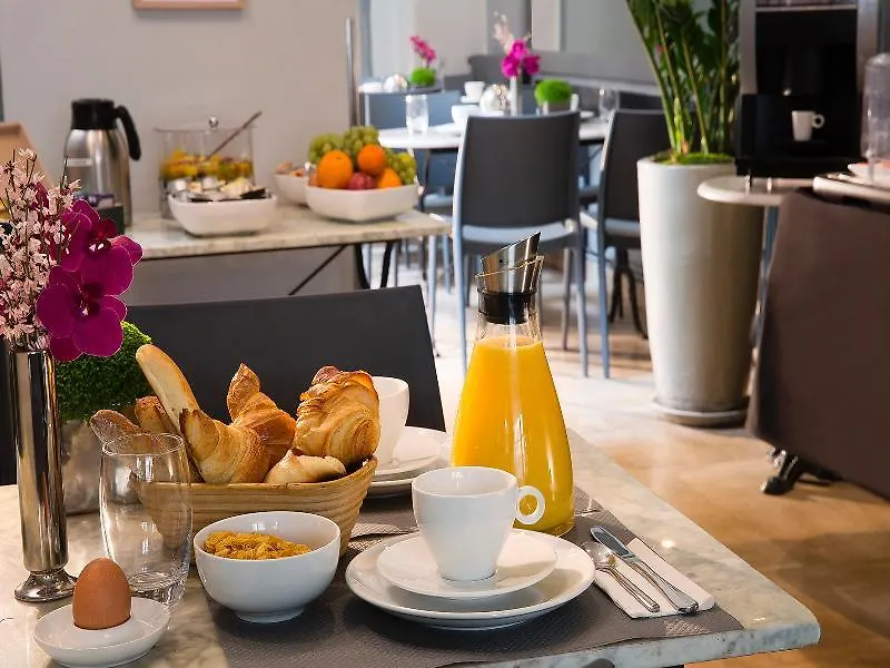 Le Petit Oberkampf Hotel & Spa París 4*,